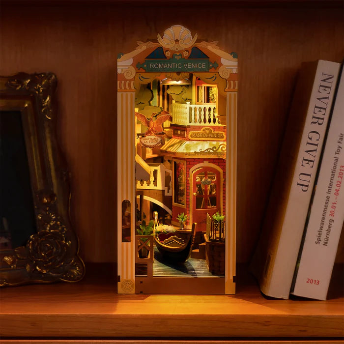 Romantic Venice | Романтична Венеція. Книги українською в Нідерландах, Бельгії, Люксембурзі, Данії та інші країни Європи. Книгарня BoekUA