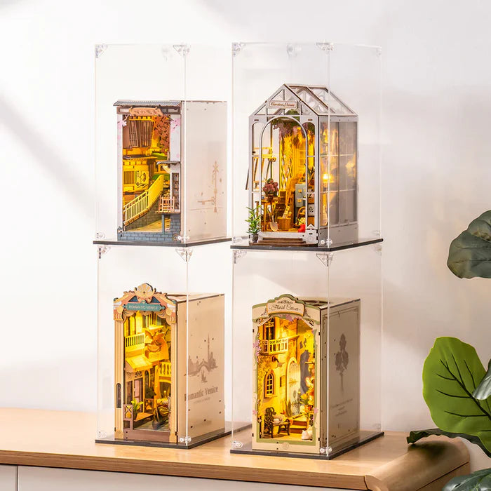 Dust Cover, Display Case | Пилозахисний чохол, вітрина. Онлайн-книгарня українських книг з доставкою по Європі: Нідерланди, Німеччина, Бельгія. Книгарня BoekUA
