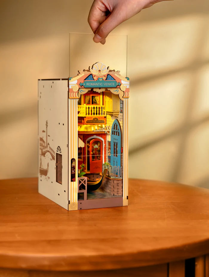 Romantic Venice | Романтична Венеція. Книги українською в Нідерландах, Бельгії, Люксембурзі, Данії та інші країни Європи. Книгарня BoekUA